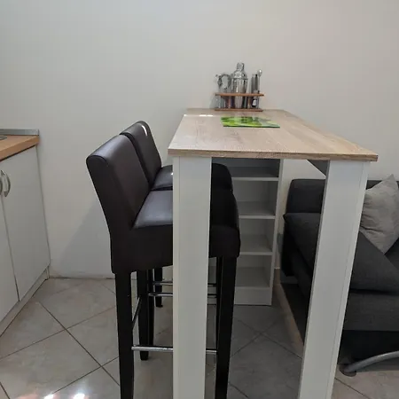 Lily Apartment *