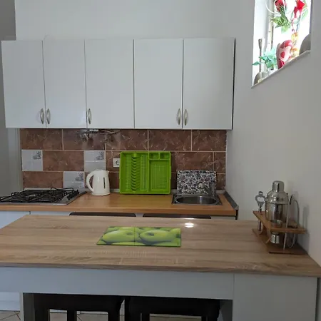 Apartman Lily *